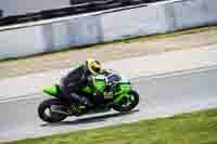 cadwell-no-limits-trackday;cadwell-park;cadwell-park-photographs;cadwell-trackday-photographs;enduro-digital-images;event-digital-images;eventdigitalimages;navarra;no-limits-trackdays;peter-wileman-photography;racing-digital-images;trackday-digital-images;trackday-photos